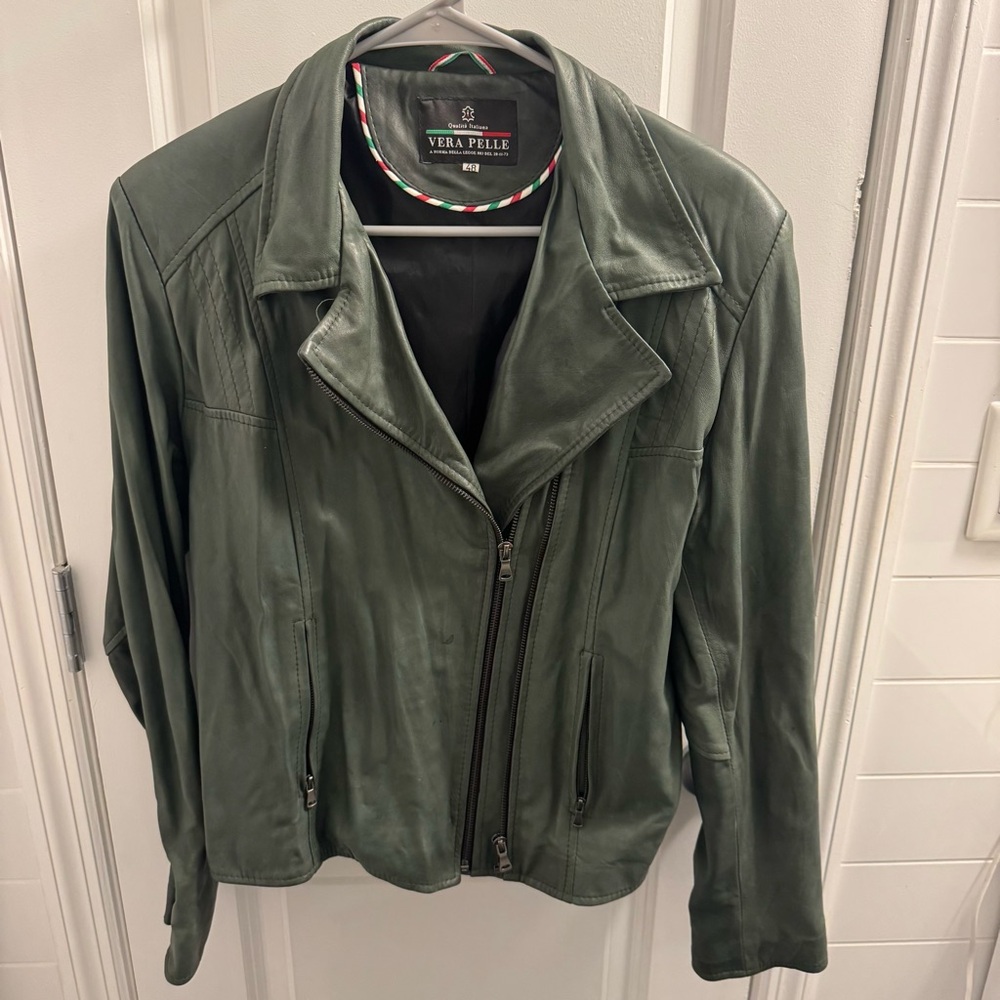 Authentic Italian Women’s Vera Pelle Olive Leather Jacket